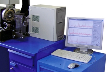 TIK-SVK laboratory of rolling bearing diagnostics